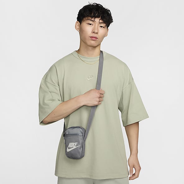 Sacs banane. Nike BE